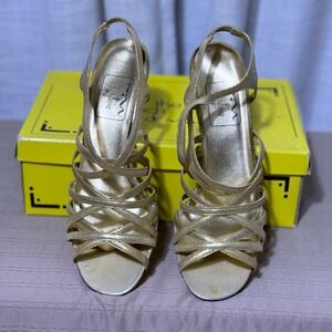 Touch of Nina Gold Strappy Heels Sandals Open Toe Occasion Party Shoes size 9.5